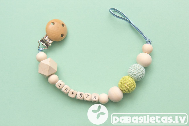 knupisa-turetajs-personalizets-ar-vardu-koka-tamborets