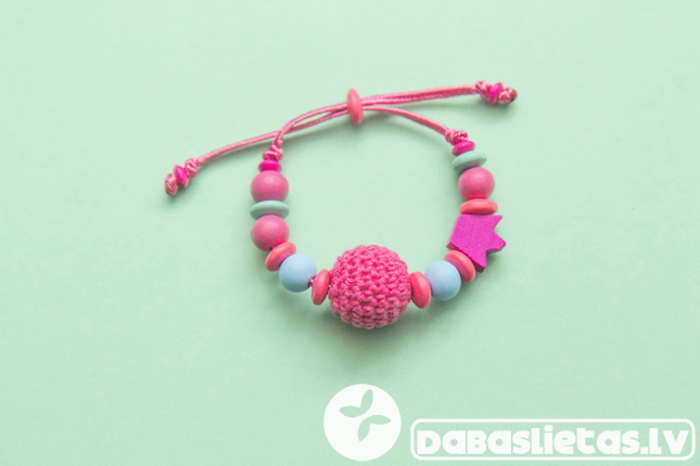 rokasspradze-roza-fuksija-meitenei-uz-pasutijumu